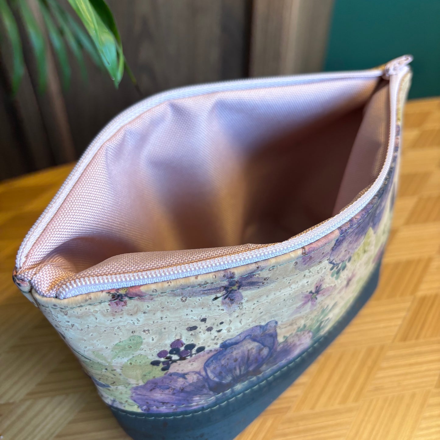 Open Wide Pouch - Small - Printed Anemone and Forest Green