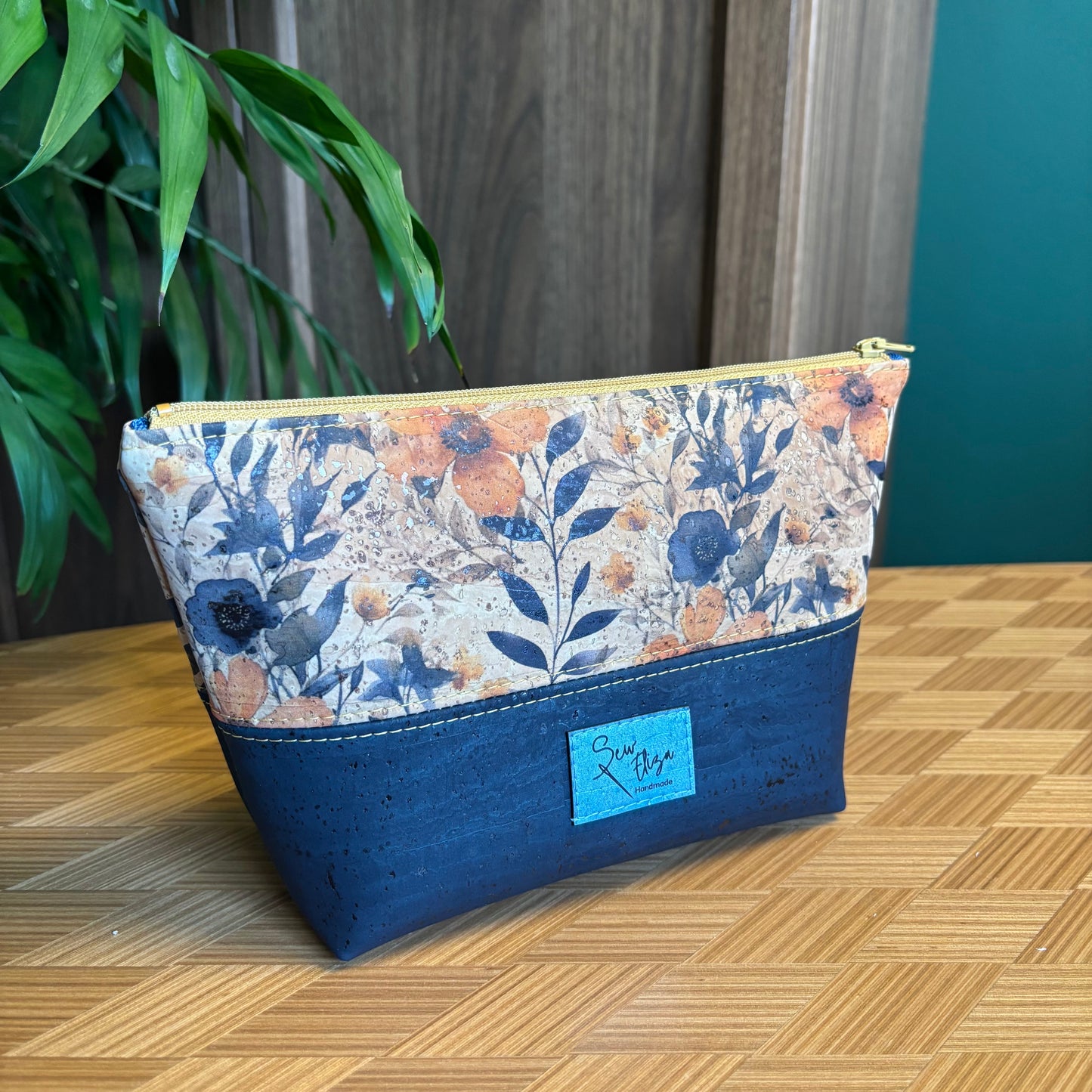 Open Wide Pouch - Small - Printed Prairie Flower and Navy Cork